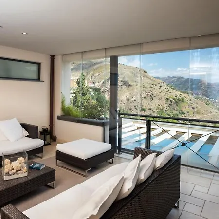 Beautiful Apartment In The Centre Of Taormina Exterior photo