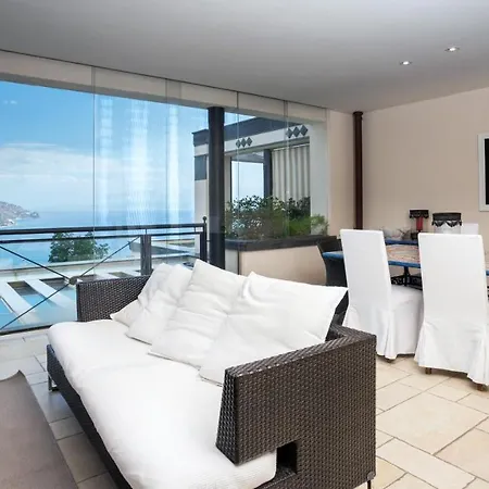 Beautiful Apartment In The Centre Of Taormina Exterior photo